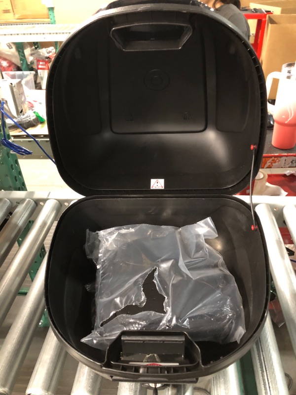 Photo 5 of GIVI E300NT2 30 liter Monolock top case 15.75 x 14.57 x 15.75 inches