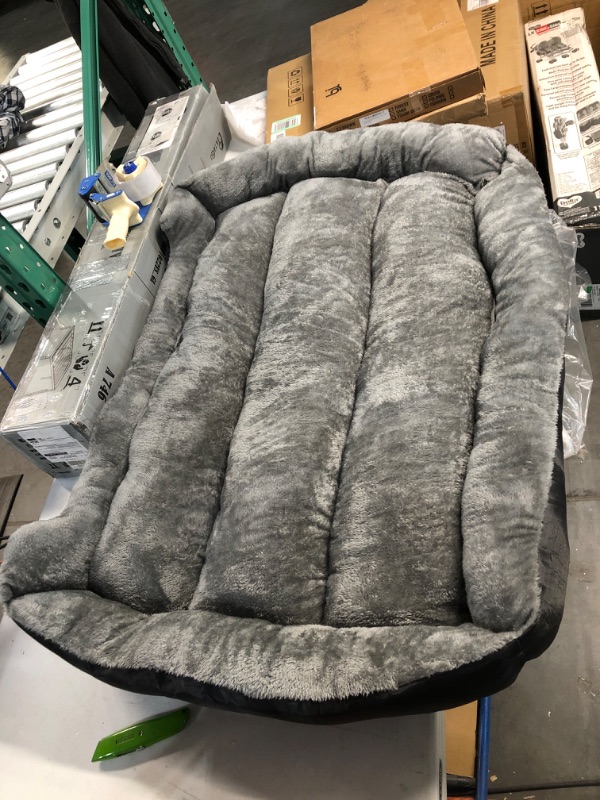 Photo 2 of 44X30 DOG BED (GENERIC)