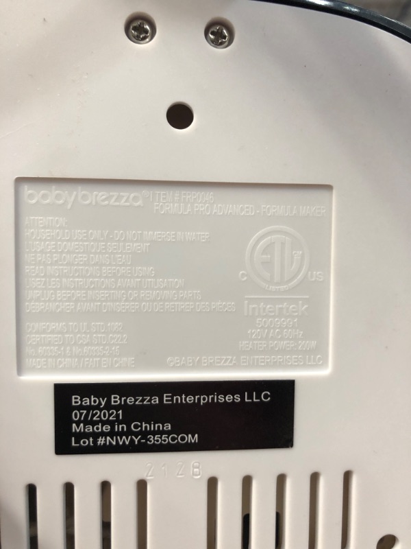 Photo 3 of  Baby Brezza Formula Pro Advanced Formula Dispenser Machine