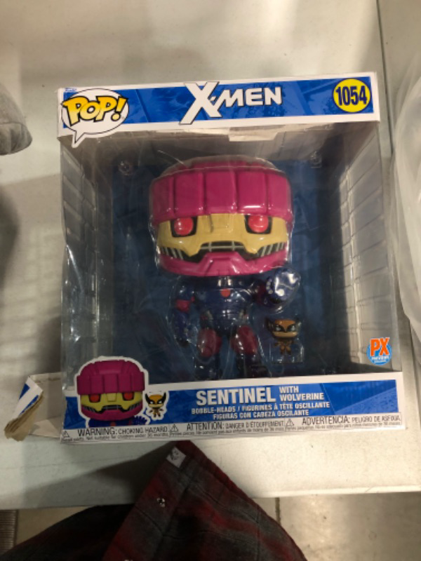 Photo 2 of -SEE NOTES!!!-Funko Pop! Jumbo: X-Men Sentinel with Wolverine Previews Exclusive Vinyl Figure