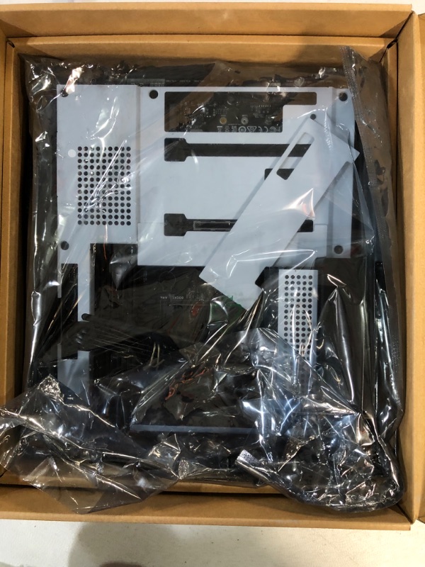 Photo 3 of NZXT N7 B550 - N7-B55XT-W1 - AMD B550 chipset (Supports AMD Socket AM4 Ryzen CPUs) - ATX Gaming Motherboard - Integrated Rear I/O Shield - Wifi 6 connectivity - White White Chipset