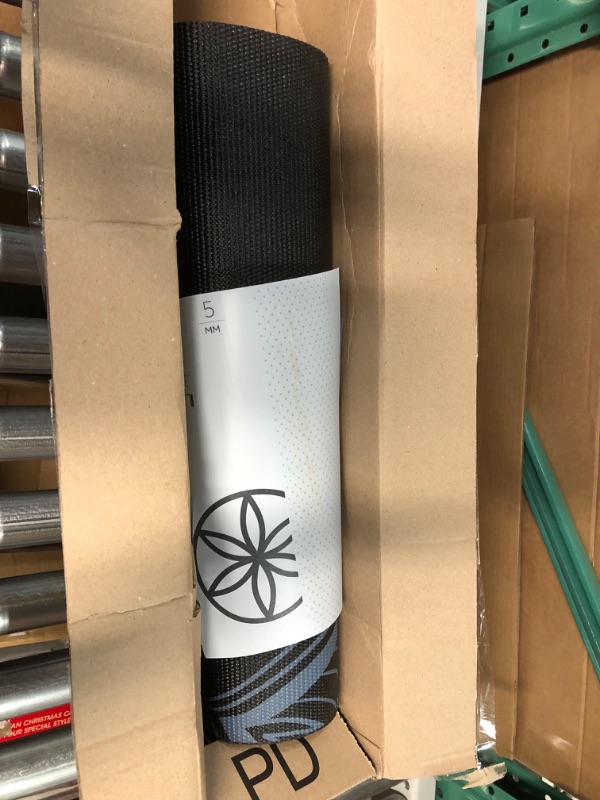 Photo 2 of [USED] Gaiam Yoga Mat