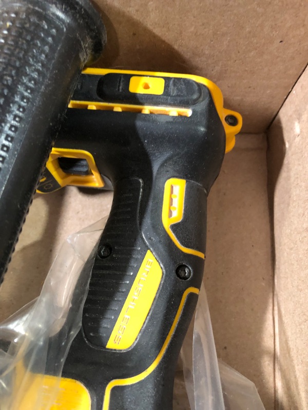 Photo 2 of [USED] DEWALT 20V MAX XR Hammer Drill