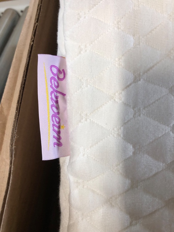 Photo 3 of [USED]Adjustable Bed Wedge Pillow