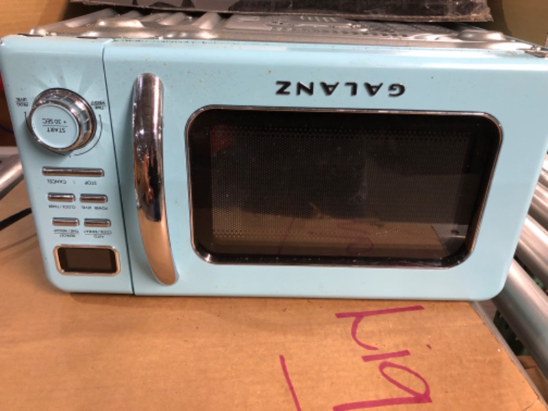 Photo 3 of *SEE NOTES*Galanz GLCMKZ11BER10 Retro Countertop Microwave Oven with Auto Cook & Reheat, Defrost, Quick Start Functions, Easy Clean with Glass Turntable, Pull Handle, 1.1 cu ft, Blue Blue 1.1 cu ft Modern