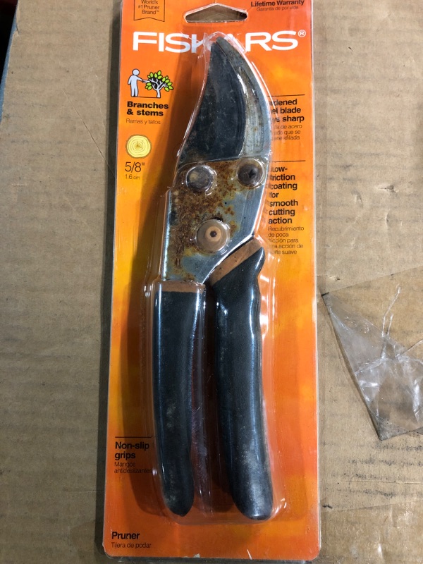 Photo 2 of **USED**Fiskars 85419 Bypass Hand Pruner