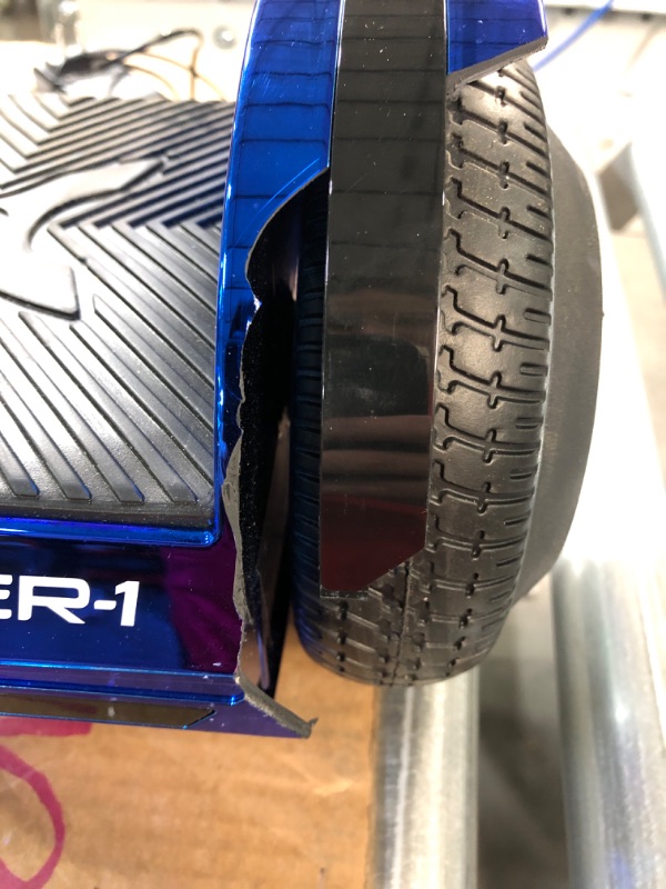 Photo 4 of (Damaged) Hover-1 Chrome 2.0 Electric Hoverboard |  Chrome 2.0 Blue