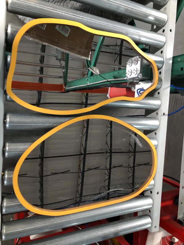 Photo 1 of 2 irregular mirrors - Roughly 20x10