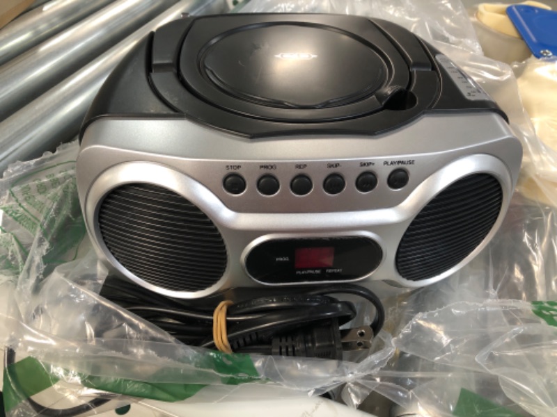 Photo 1 of HDi Audio Sport Portable Stereo CD Boombox CD-518 Portable CD Player with AM/FM Radio