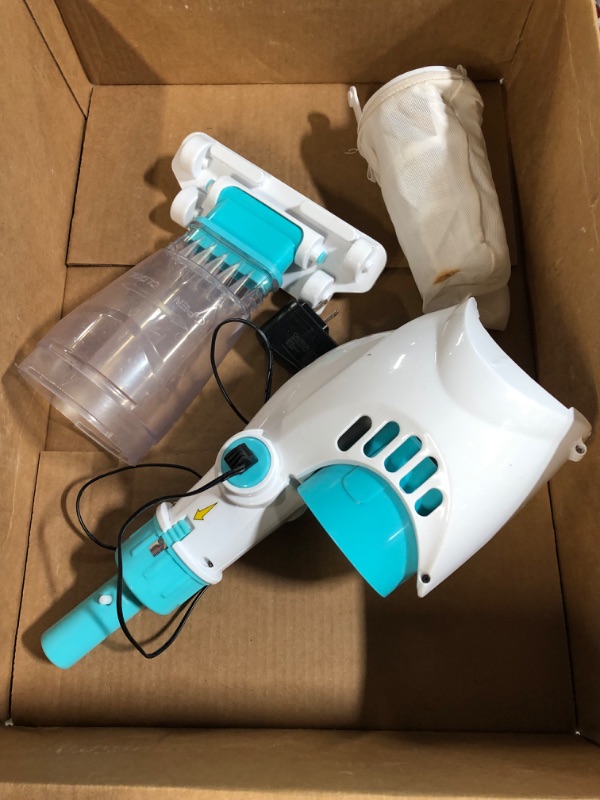 Photo 2 of (Used - Damaged - Parts Only) AIPER Cordless Pool Vacuum 