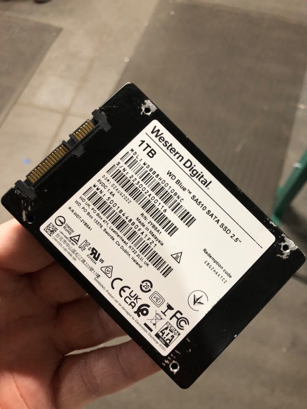 Photo 3 of Western Digital 500GB WD Blue SA510 SATA Internal Solid State Drive SSD - SATA III 6 Gb/s, 2.5"/7mm, Up to 560 MB/s - WDS500G3B0A 500GB Newest Generation SSD