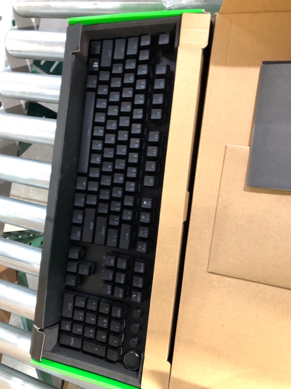 Photo 2 of Razer Huntsman V2 Optical Gaming Keyboard: