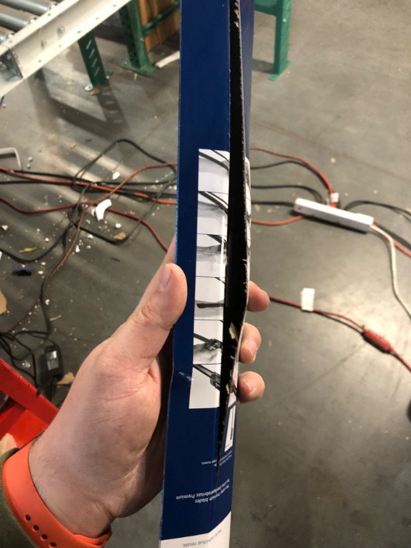 Photo 1 of Bosch ICON Wiper Blades 24A