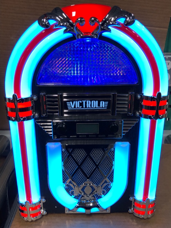 Photo 3 of *USED BUT LIKE NEW* Victrola VJB-127 Nostalgic Countertop Jukebox Bluetooth FM Built-in Speaker