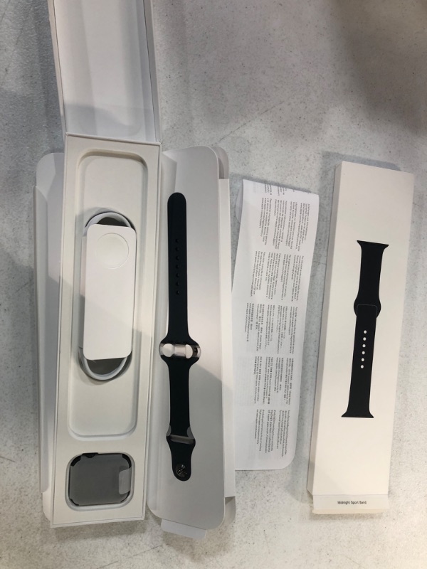 Photo 2 of Apple Watch SE 2nd Generation 44mm Aluminum Case Midnight  S/M