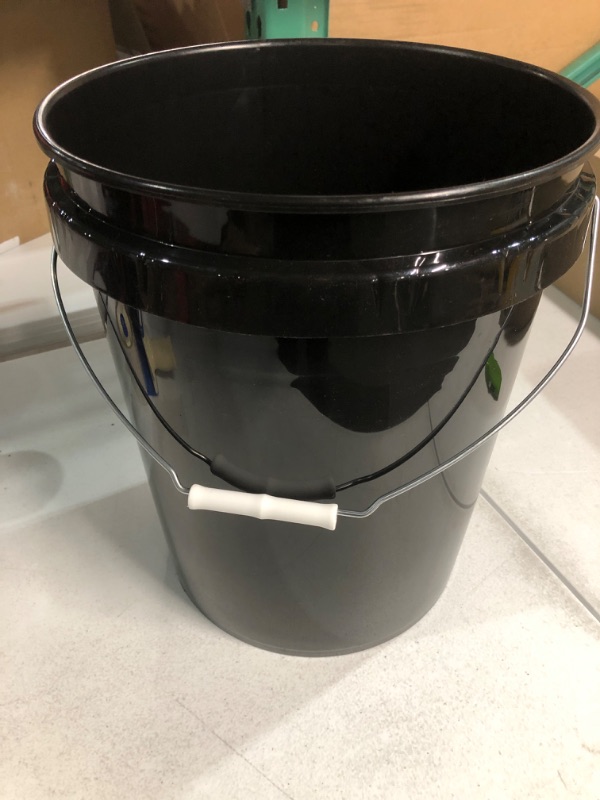 Photo 2 of **Missing Parts**United Solutions 5 Gallon Bucket, Black