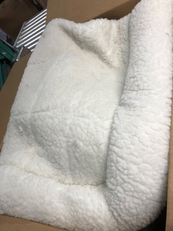 Photo 2 of -USED-42L-Inch White Fleece Dog Bed or Cat Bew w/ Comfortable Bolster | Ideal for Large Dog Breeds & Fits a 42-Inch Dog Crate