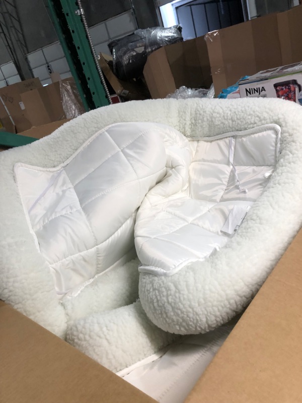 Photo 3 of -USED-42L-Inch White Fleece Dog Bed or Cat Bew w/ Comfortable Bolster | Ideal for Large Dog Breeds & Fits a 42-Inch Dog Crate