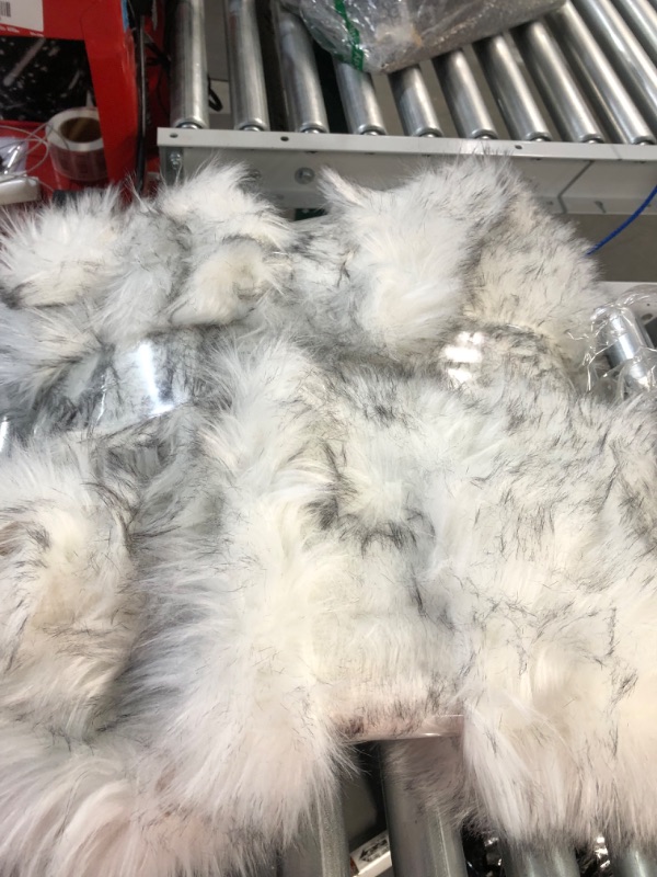 Photo 2 of -USED-Latepis White with Grey Tips Fur Rug 5x6.7, Faux Sheepskin Rug for 