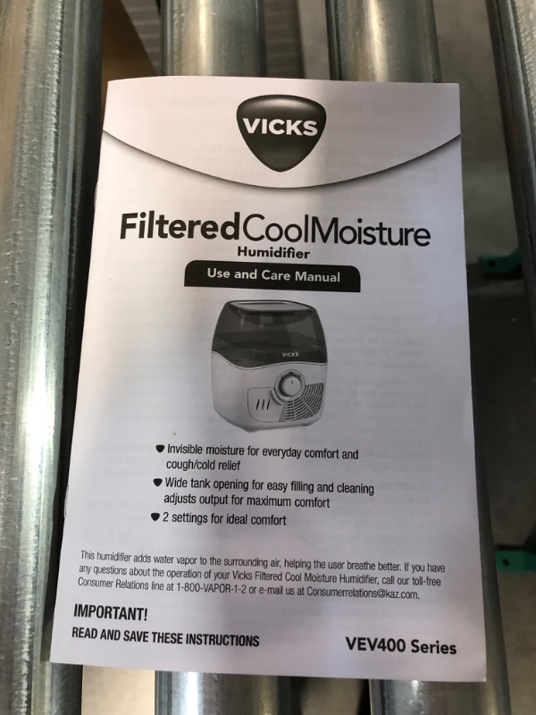 Photo 4 of [USED] Vicks Filtered Cool Mist Humidifier 1.1 Gallon