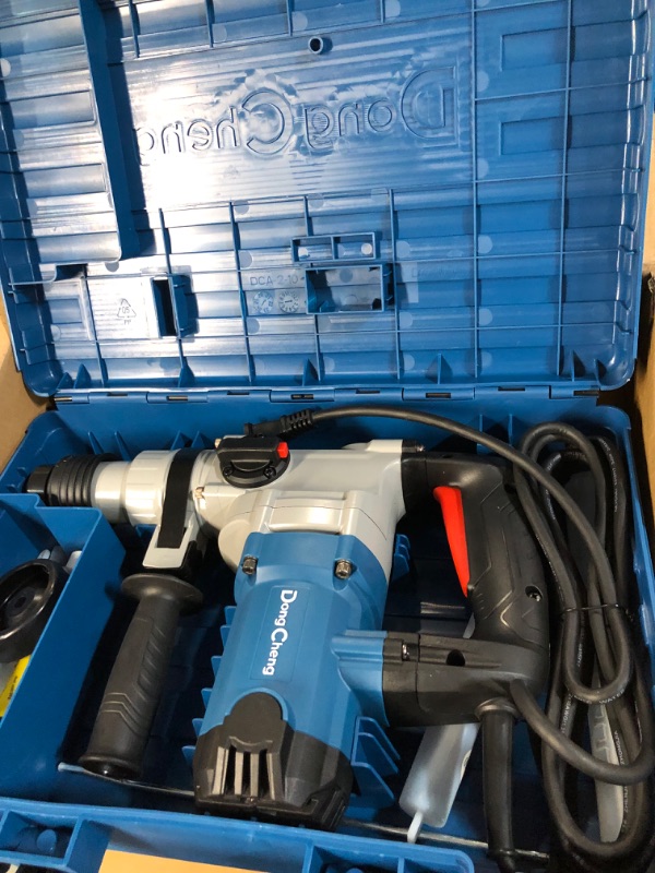 Photo 2 of *BRAND NEW* DongCheng 1-1/8'' SDS-Plus 9.2Amp Heavy Duty Rotary Hammer Drill, Demolition Hammer for Concrete, Safety Clutch, Including 3pcs Drill Bits, Flat Chisels, Point Chisels Model#DZC03-28 (EA-03) 9.2A Rotary Hammer