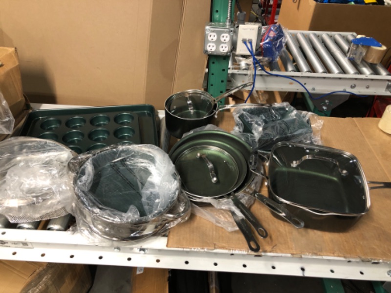 Photo 2 of *USED* GRANITESTONE Emerald Green 18-Piece Aluminum Ultra-Durable Triple Layer Non-Stick Cookware and Bakeware Set