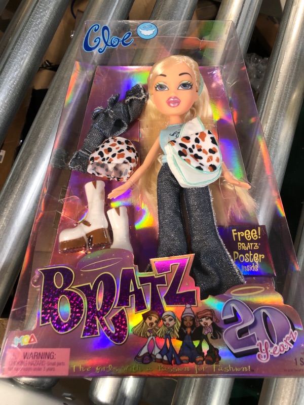 Photo 2 of Bratz 20 Yearz Special Anniversary Edition Original Cloe Fashion Doll 