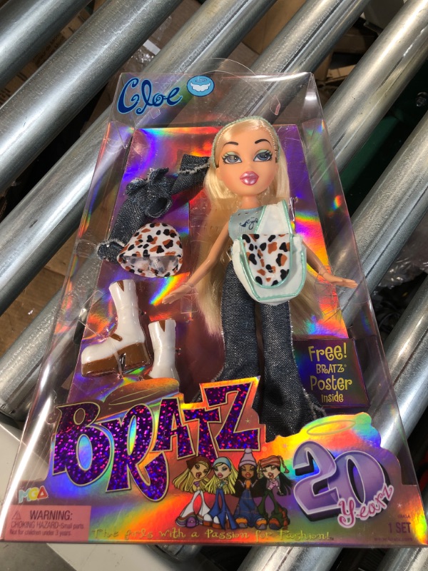 Photo 2 of Bratz 20 Yearz Special Anniversary Edition Original Cloe Fashion Doll 