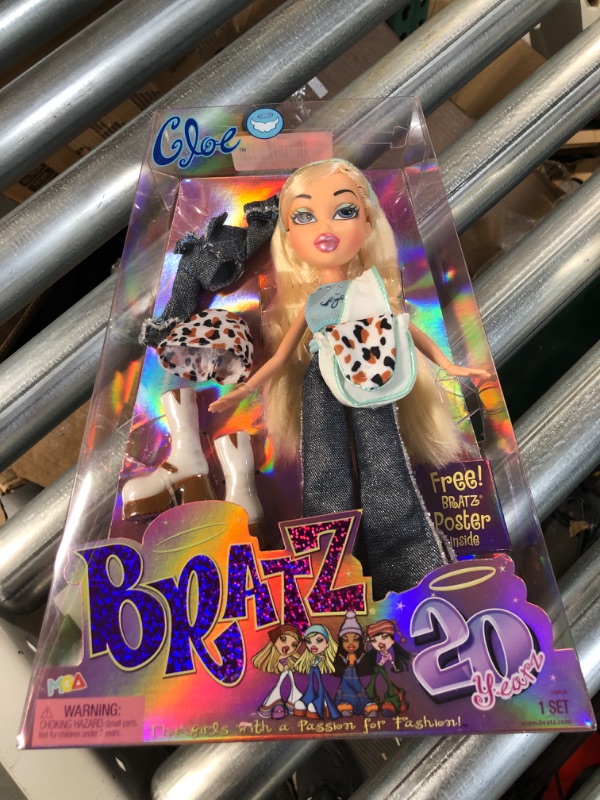 Photo 2 of Bratz 20 Yearz Special Anniversary Edition Original Cloe Fashion Doll