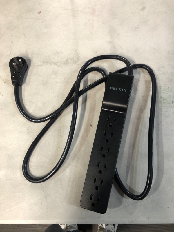 Photo 2 of Belkin Surge Protector - 6 Outlet Surge Protector - 1.8M/6ft Long Heavy Duty Extension Cor