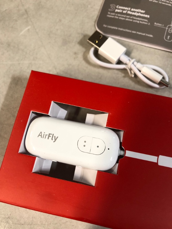 Photo 2 of Twelve South AirFly Duo | Wireless transmitter with audio sharing for up to 2 AirPods /wireless headphones