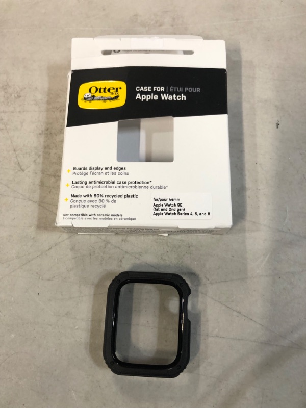 Photo 3 of Apple watch Otterbox case