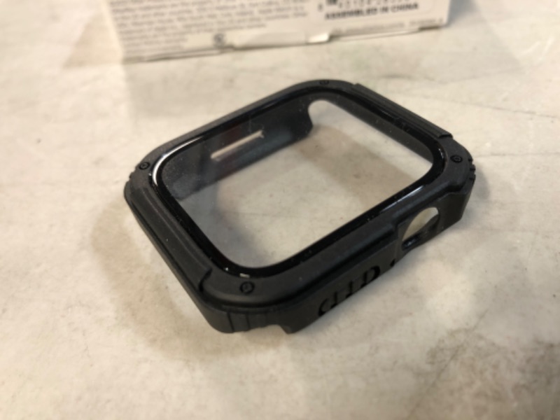 Photo 4 of Apple watch Otterbox case