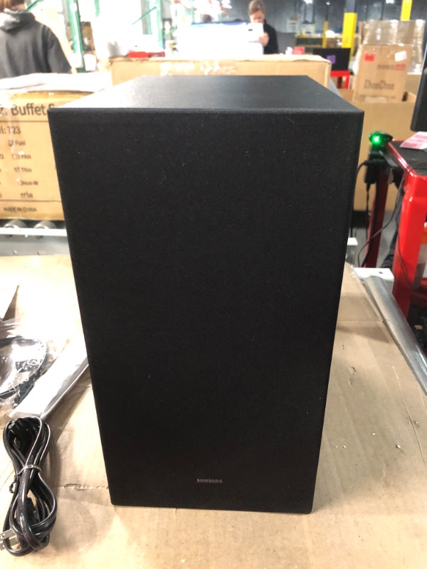 Photo 1 of SAMSUNG HW-B650 3.1ch Soundbar w/Dolby 5.1 DTS Virtual:X, Bass Boosted, Built-in Center Speaker, Bluetooth Multi Connection 4.1 x 40.6 x 2.3 inches