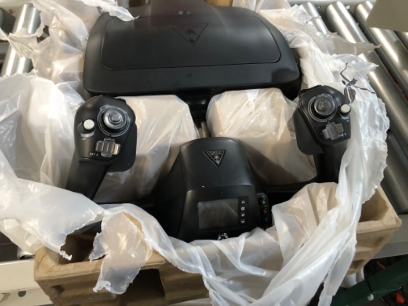 Photo 4 of Turtle Beach VelocityOne Flight Universal Control System - 11 PCs with Yoke Handle, Throttle Quadrant, Trim Wheel & Rudder Controls