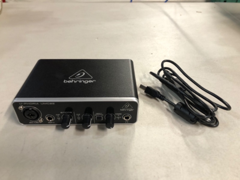 Photo 3 of Behringer U-Phoria UMC22 USB Audio Interface