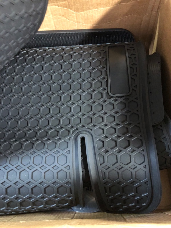 Photo 4 of Floor Mat for Honda HR-V 