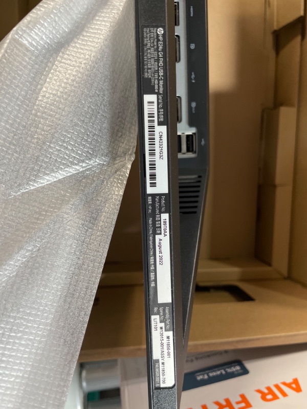 Photo 6 of HP Inc. E24u G4 FHD USB-C Monitor 23.8" FHD (1920 x 1080) 50-60 Hz

