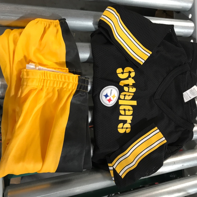 Photo 1 of *USED* Sports NFL Kids Football Uniform Set - NFL Youth Football Costume-Size Medium