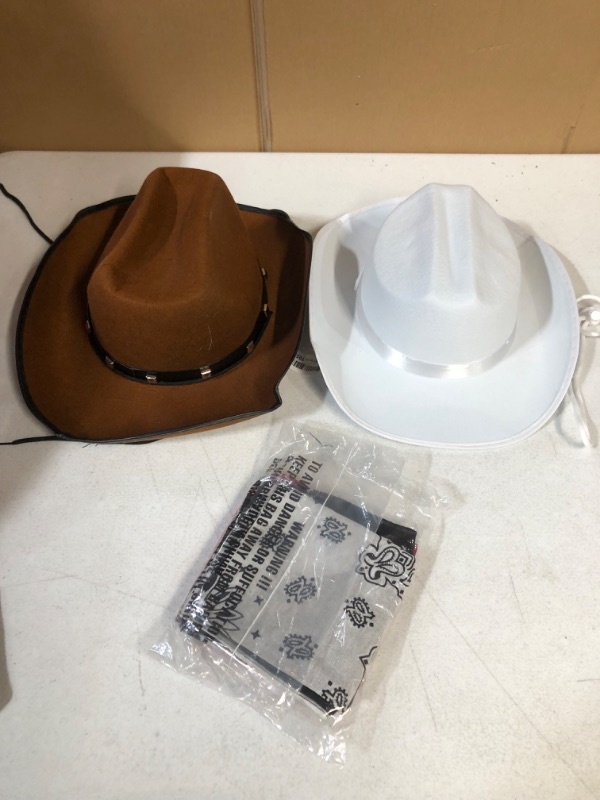 Photo 2 of Children's Cowboy Hat & Bandanas