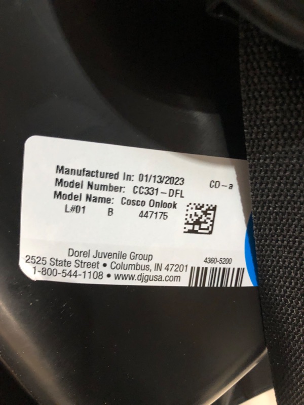 Photo 3 of Cosco Onlook 2-in-1 Convertible Car Seat, Rear-Facing 5-40 pounds and Forward-Facing 22-40 pounds and up to 43 inches, Black Arrows