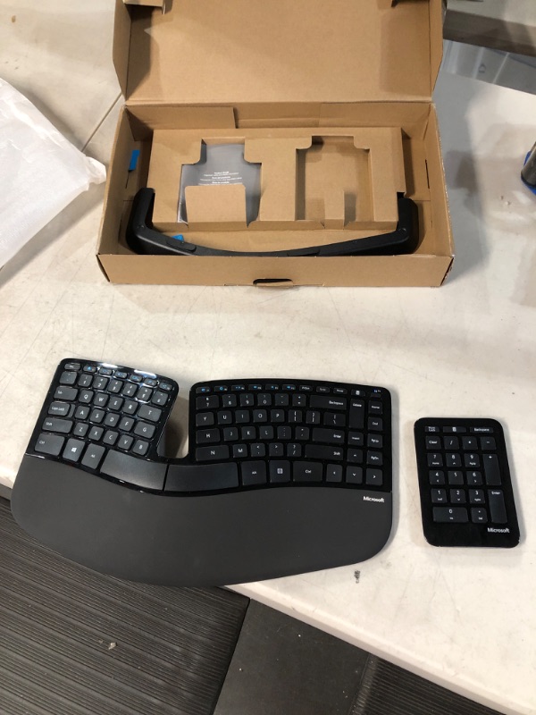 Photo 2 of Microsoft Sculpt Ergonomic Keyboard