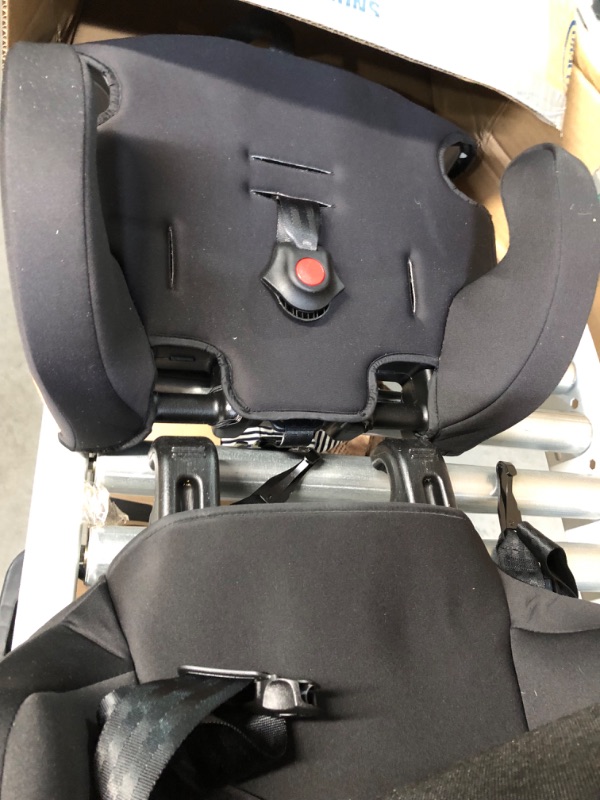 Photo 4 of **Used** Graco Tranzitions 3 in 1 Harness Booster Seat, Black