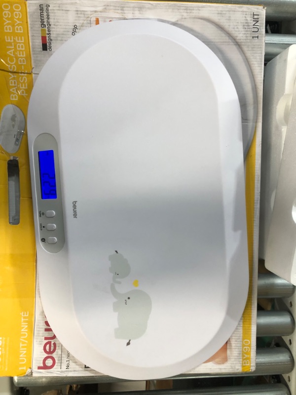 Photo 3 of Beurer BY90 Baby Scale, Pet Scale, Digital, with Measuring Tape, tracking weight with App 