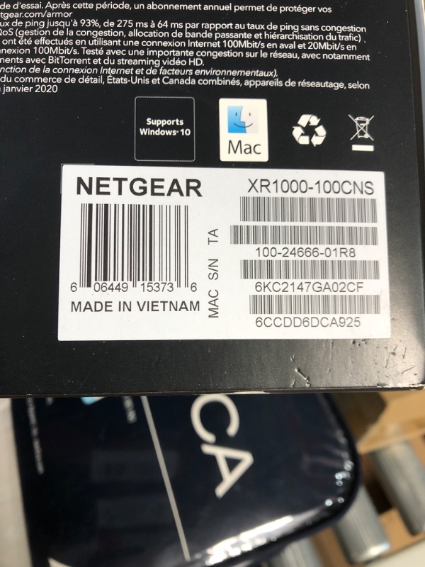 Photo 4 of NETGEAR Nighthawk Pro Gaming XR1000 - Routeur Sans Fil - Commutateur 4 Ports - GigE - 802.11a/b/g/n/ac/ax - Bi-bande