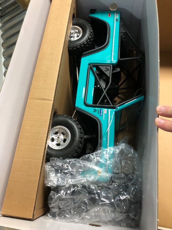 Photo 2 of (READ NOTES) Axial RC Truck 1/10 SCX10 III Early Ford Bronco 4WD RTR (Battery and Charger Not Included), Turquoise Blue, AXI03014T1