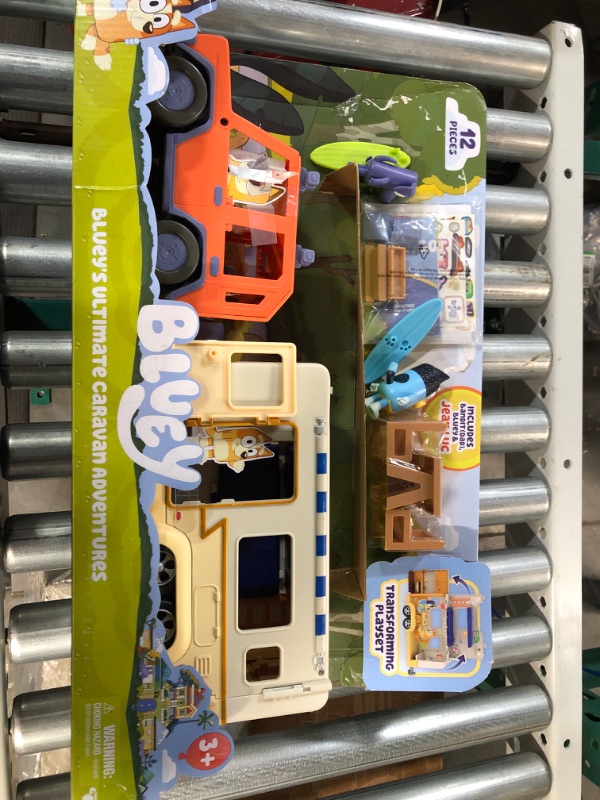 Photo 2 of *missing item**Bluey Ultimate Caravan Adventures - Caravan Playset 