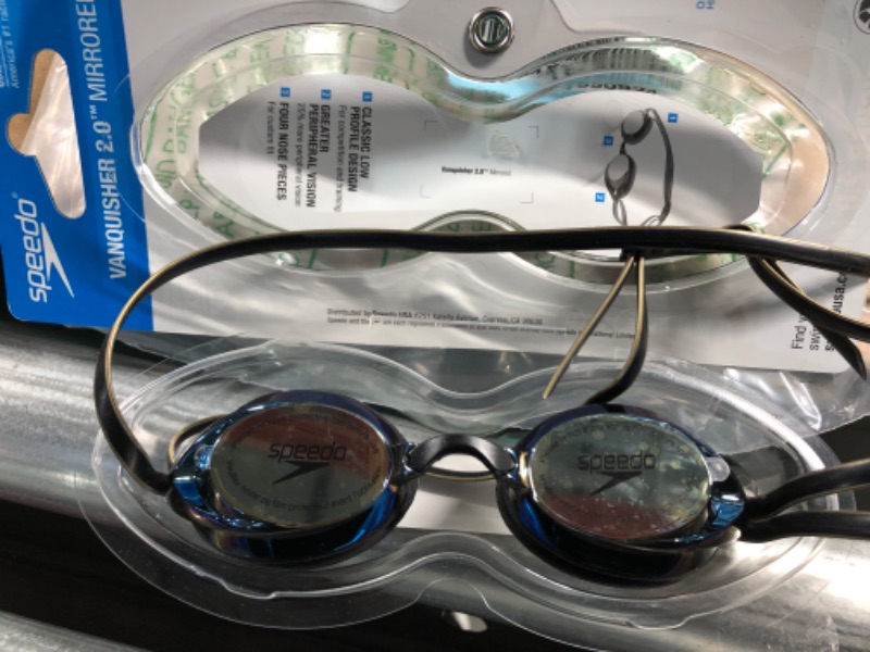 Photo 3 of * new* Speedo Unisex-Adult Swim Goggles Mirrored Vanquisher 2.0 Deep/Gold