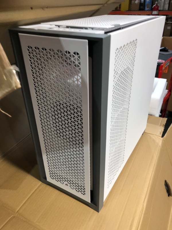 Photo 6 of Corsair 5000D Airflow Tempered Glass Mid-Tower ATX PC Case - White