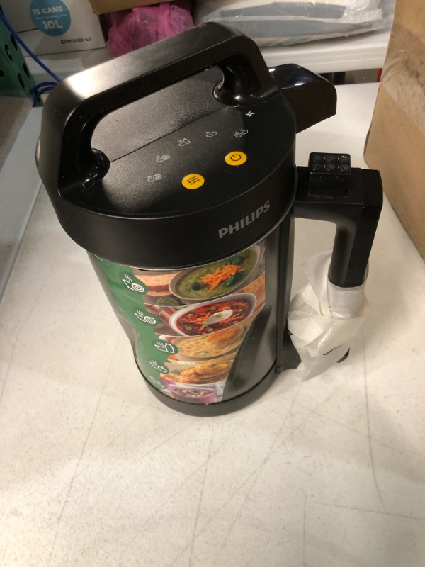 Photo 3 of *used*Soup and Smoothie Maker, Makes 2-4 servings, HR2204/70, 1.2 Liters, Black and Stainless Steel